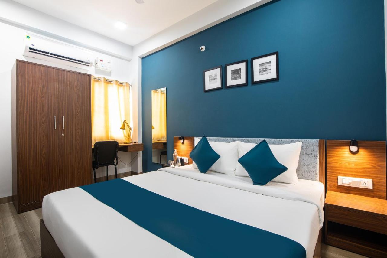 Hotel Ballfin Indore Buitenkant foto