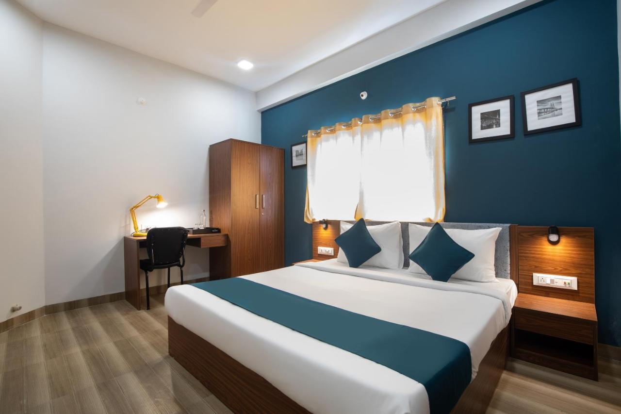 Hotel Ballfin Indore Buitenkant foto