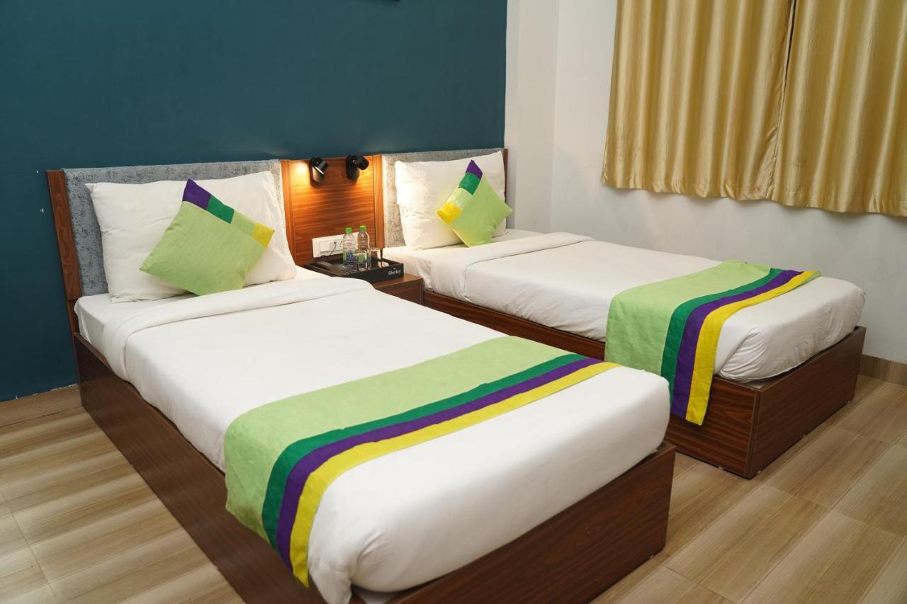 Hotel Ballfin Indore Buitenkant foto